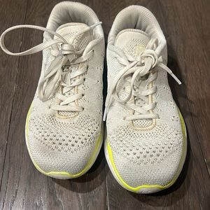 APL: Athletic Propulsion Labs Techloom Pro Sneakers size 7 Womens